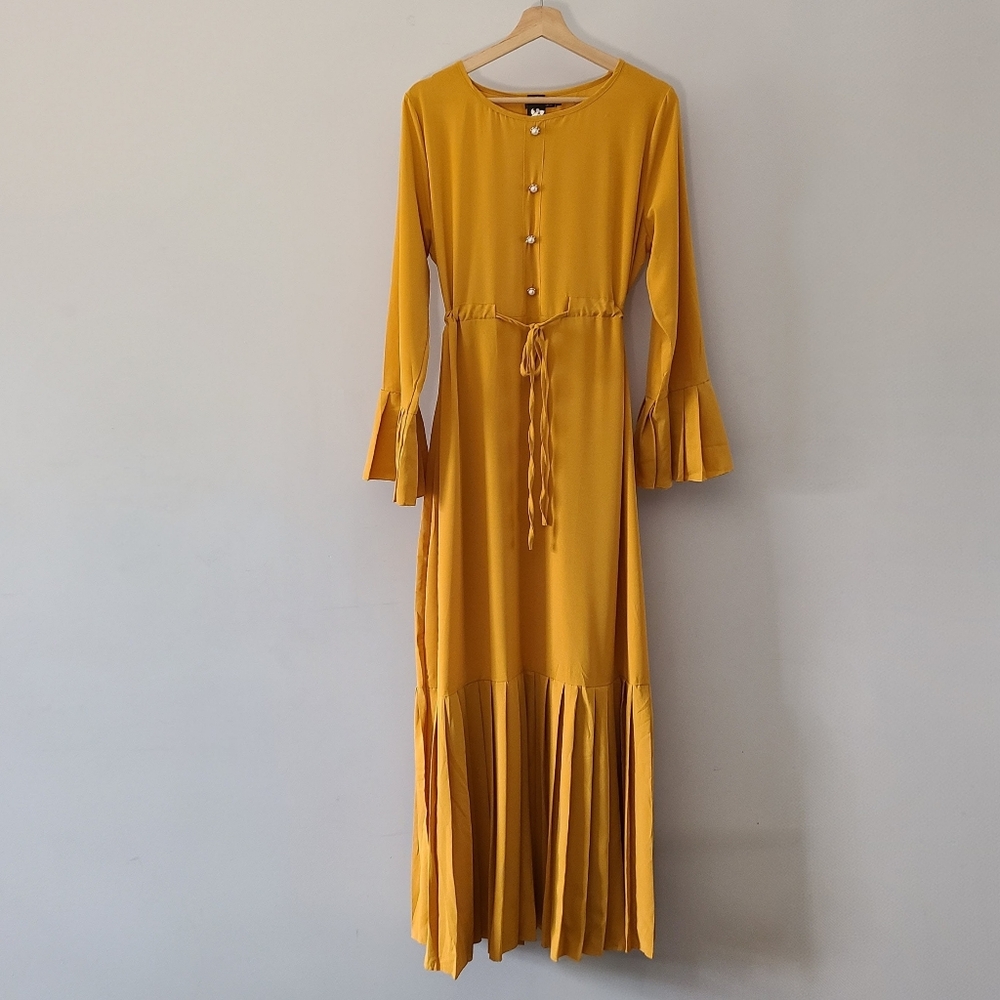 Romantic flowy yellow dress, Tall
